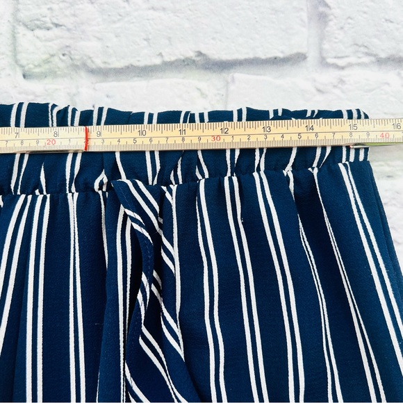 Green Envelope Large Navy and White Striped Wide Leg Ruffle Pants Romantic - Picture 5 of 8